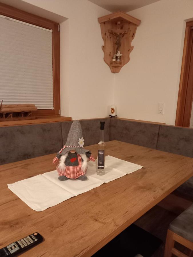 Grosszuegiges Apartment Georg Mayrhofen Barrierefrei Hollenzen Exteriör bild