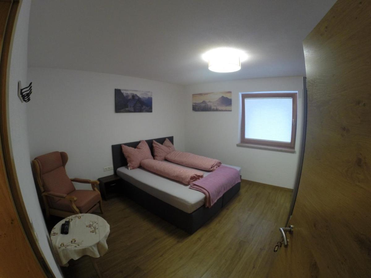 Grosszuegiges Apartment Georg Mayrhofen Barrierefrei Hollenzen Exteriör bild